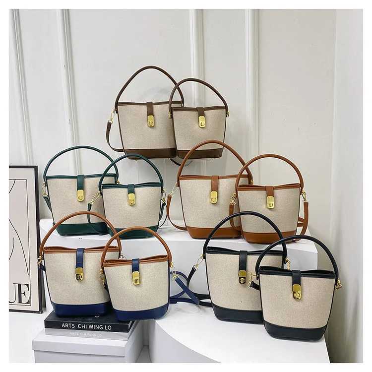 Designer Bag Wens Autumn 2025 Splicing Shoder Messenger Bag New Fi Portable Bucket Bag Niche Design Ctrast Color Y251120