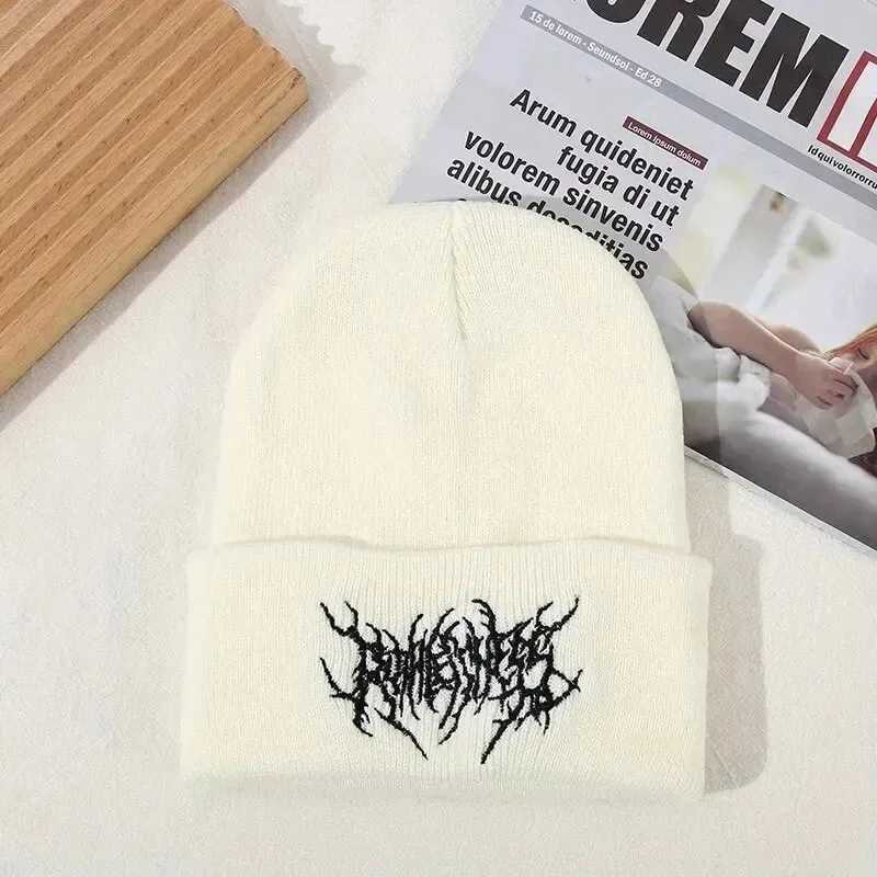 Warm Women Men Winter Beanies Hats Gothic Street Punk Knitted Bonnet Caps 100 acrylic Fashion Keep Warm Skullies Beanies HatsXJ251101