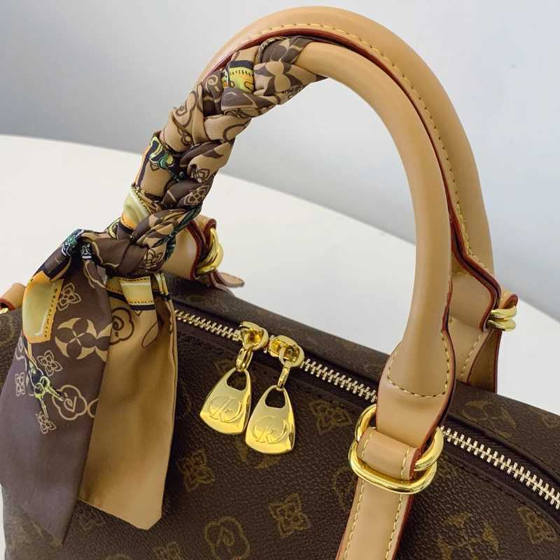 Designer bag Popar Classic Elegant Ladies Crossbody Bag Leather Style Messenger Bag For Wen By Luxury Brand Stylish Y251101
