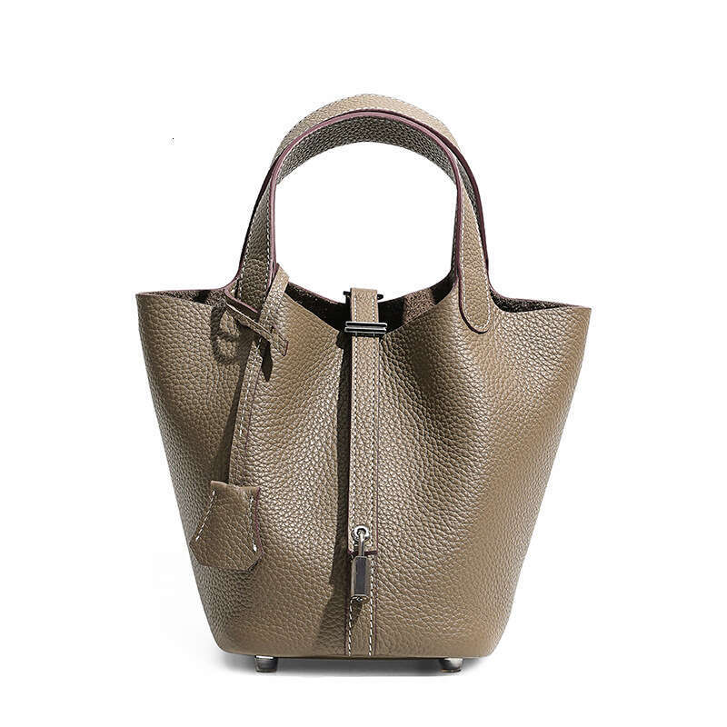 Basket bag for women, version, exquisite bucket bag, niche, large capacity, women's high-end handbag, 2025 temperament, versatile, new trendy clo