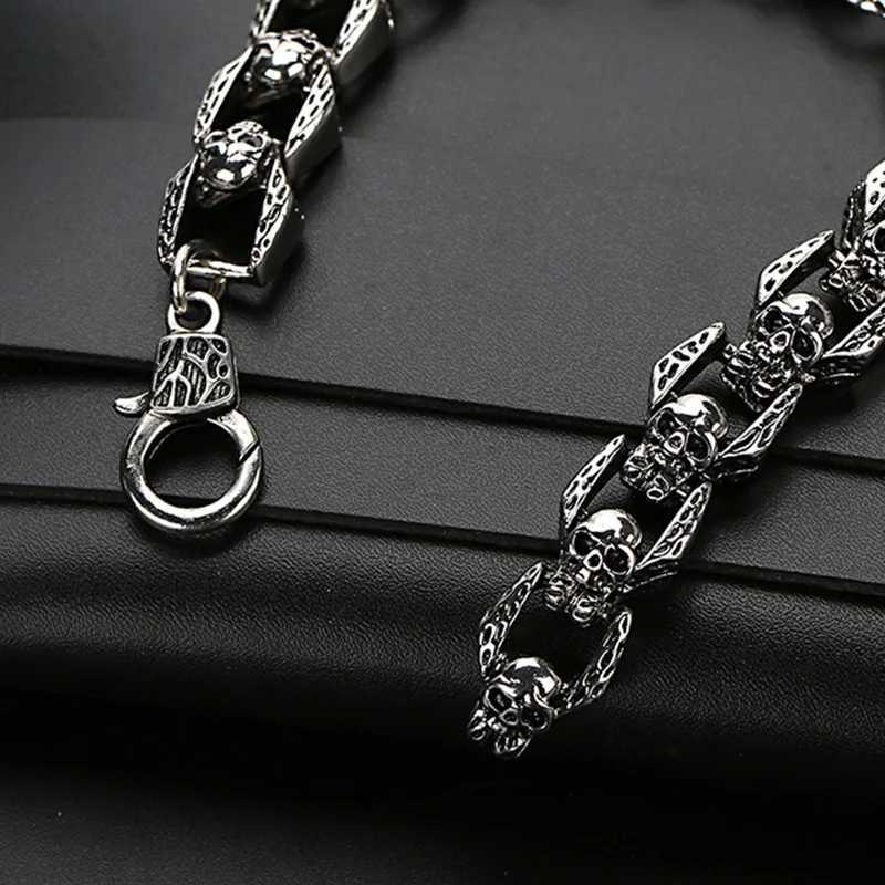 Fashionable punk skull titanium steel mens bracelet retro rock motorcycle bracelet jewelry Y250329