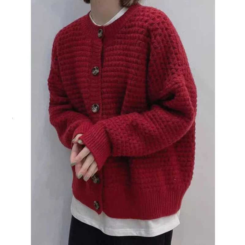 New Autumn and Winter Womens Clothing Elegant Ladys Crew Neck Cardigan Sweater Retro Casual Button Singlebreasted KnitwearT251101