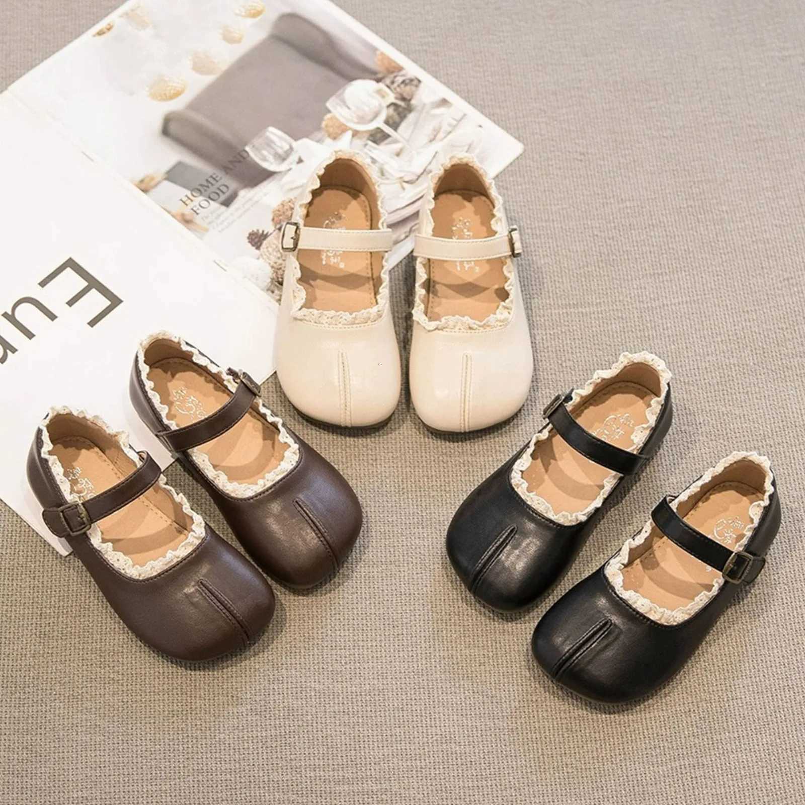Girls Princess Shoes Round Toes 2025 New Kids Leather Shoes Nonslip Sweet Cute Lace Soft Sole Toddler Flats School Party ShoesT251101