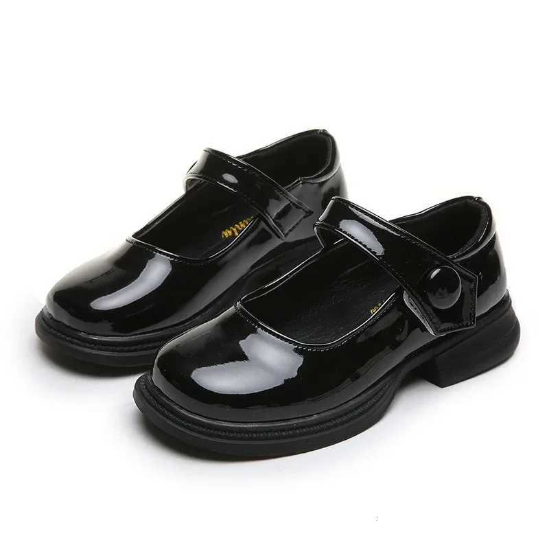Girls Princess Shoes Glossy 2024 Fashion Soft Sole Kids Leather Flats Korean Style Children Flats Shoes Black Performance ShoesT251101