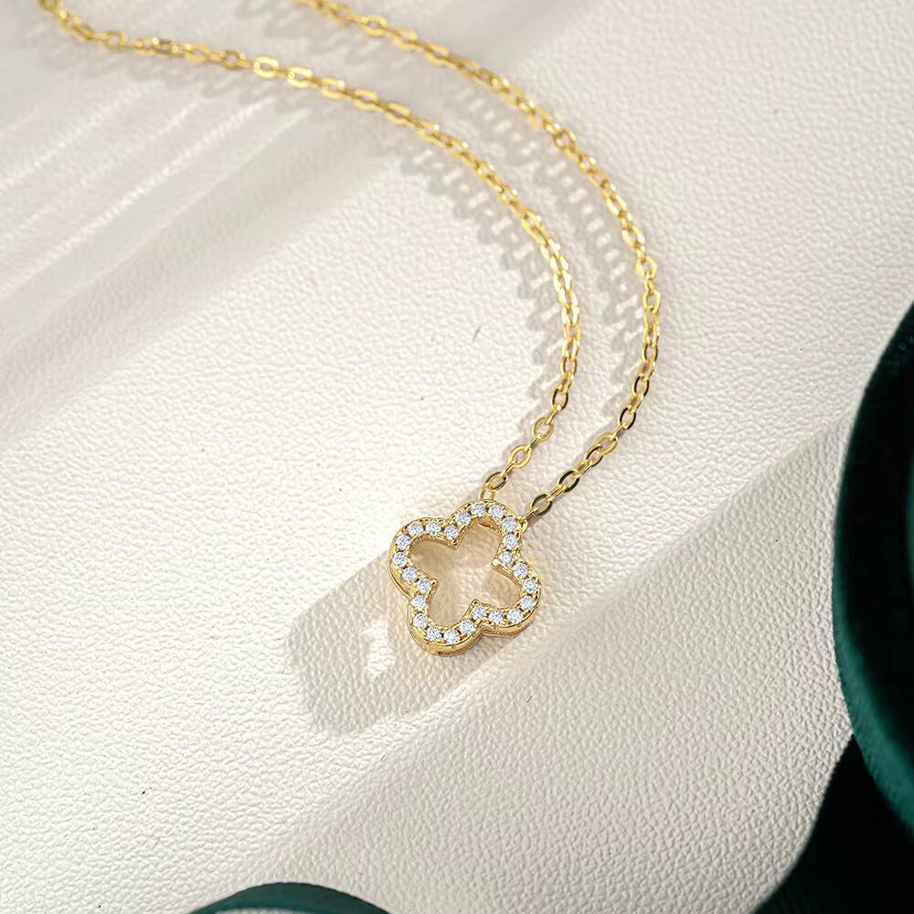 Luxury Clover Design Necklace VVS Moissanite Diamond Pendant for Women Wedding S925 Sterling Silver Chain Charm
