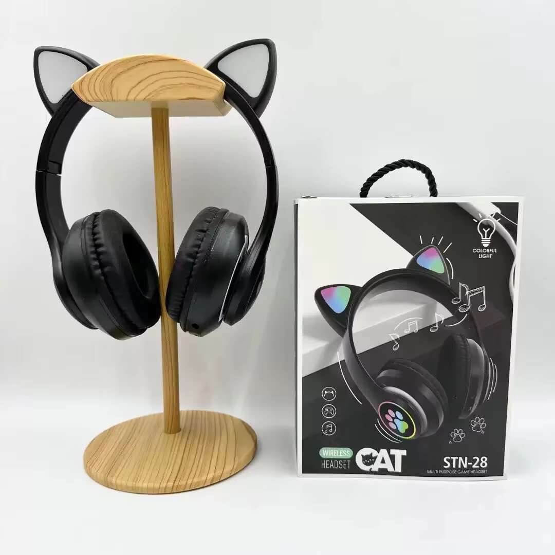 Headphone S28 Hot Cool Luminous Wireless Headset Earphone Auriculares Cute Cat Ear Headphones with Mic