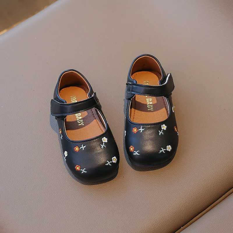 Fashion Girls Shoes Simple Child Leather Shoes Soft Soled Kids Shoe Anti Slip Girl Casual Shoes Comfor Princess ShoeT251101