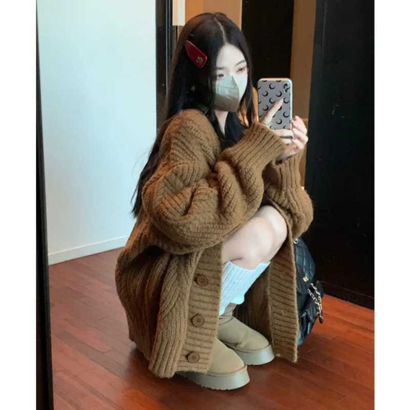 2025 AutumnWinter New Solid Color Thick Vneck Loose Knitted Cardigan Korean Sweet Sweater Fashion Warm Womens Knitted JacketT251101