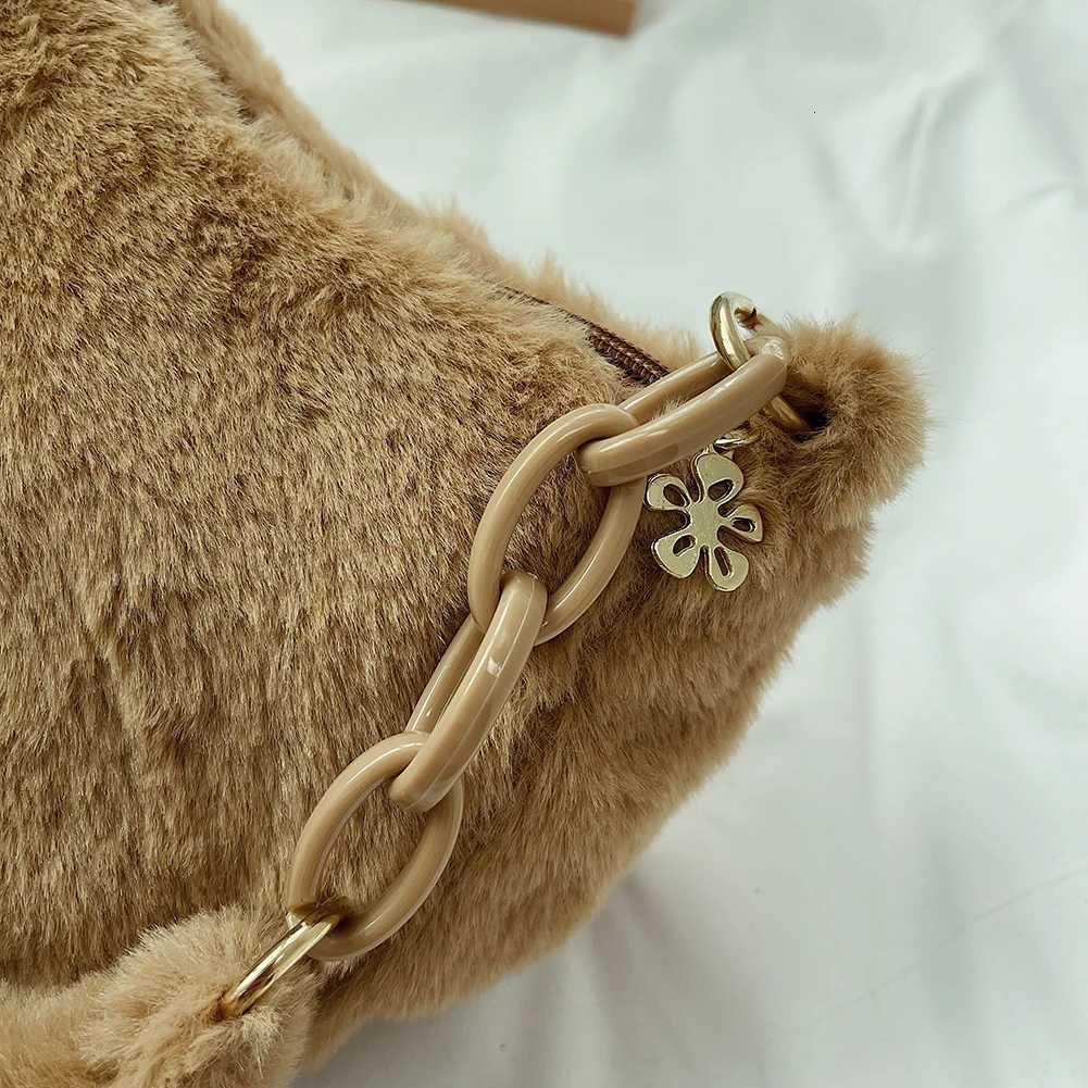 Women Winter Plush Shoulder Bag Casual Chain Small Underarm Pouch Vintage Designer Luxury Handbags Retro Fluffy Soft Armpit BagW251101