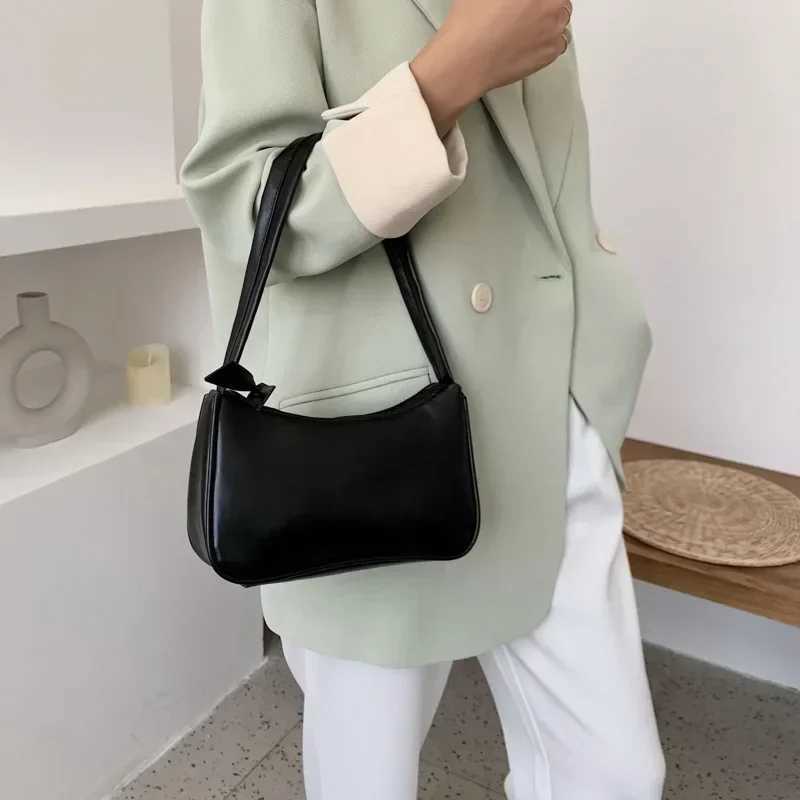 2024 Fashion Women New Shoulder Underarm Bags Casual Ladies Pure Color Small Purses Handbags Elegant PU Leather BagsW251101