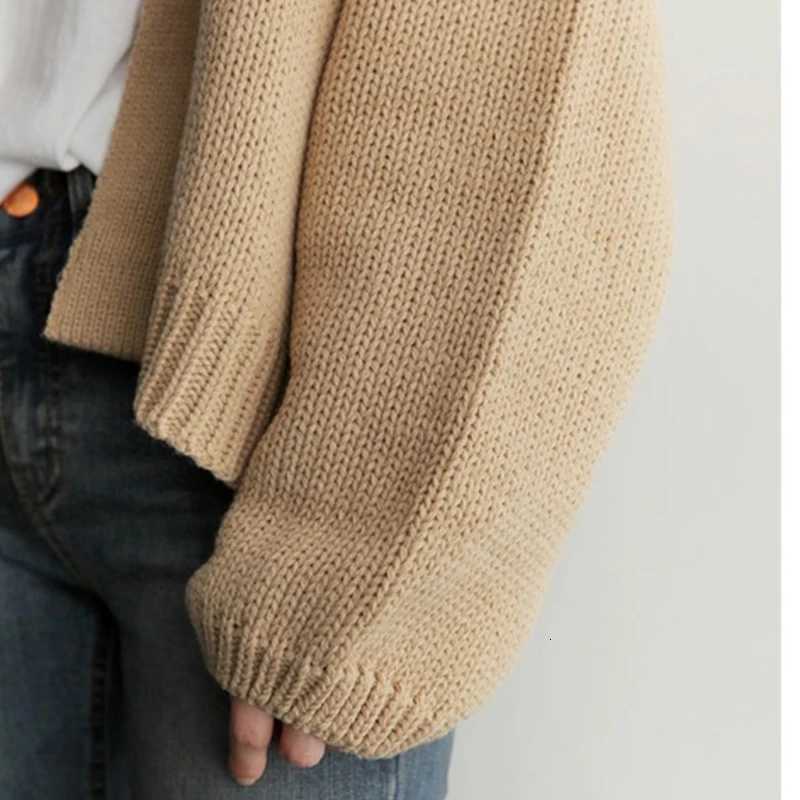 1pcs Women Vintage Loose Sweaters Jacket Female Long Sleeve Knitted Cardigans Ladies Korean Style Long Sleeve Tops Student CoatsT251101