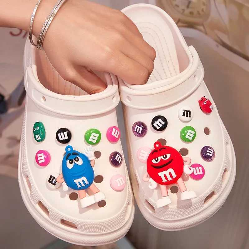 Intering M Beans Hole Shoes Charm Decoration Cute Colorful Candy Bean Shoe Buckle DIY 3D Hole Shoe AccessoriesXJ250401