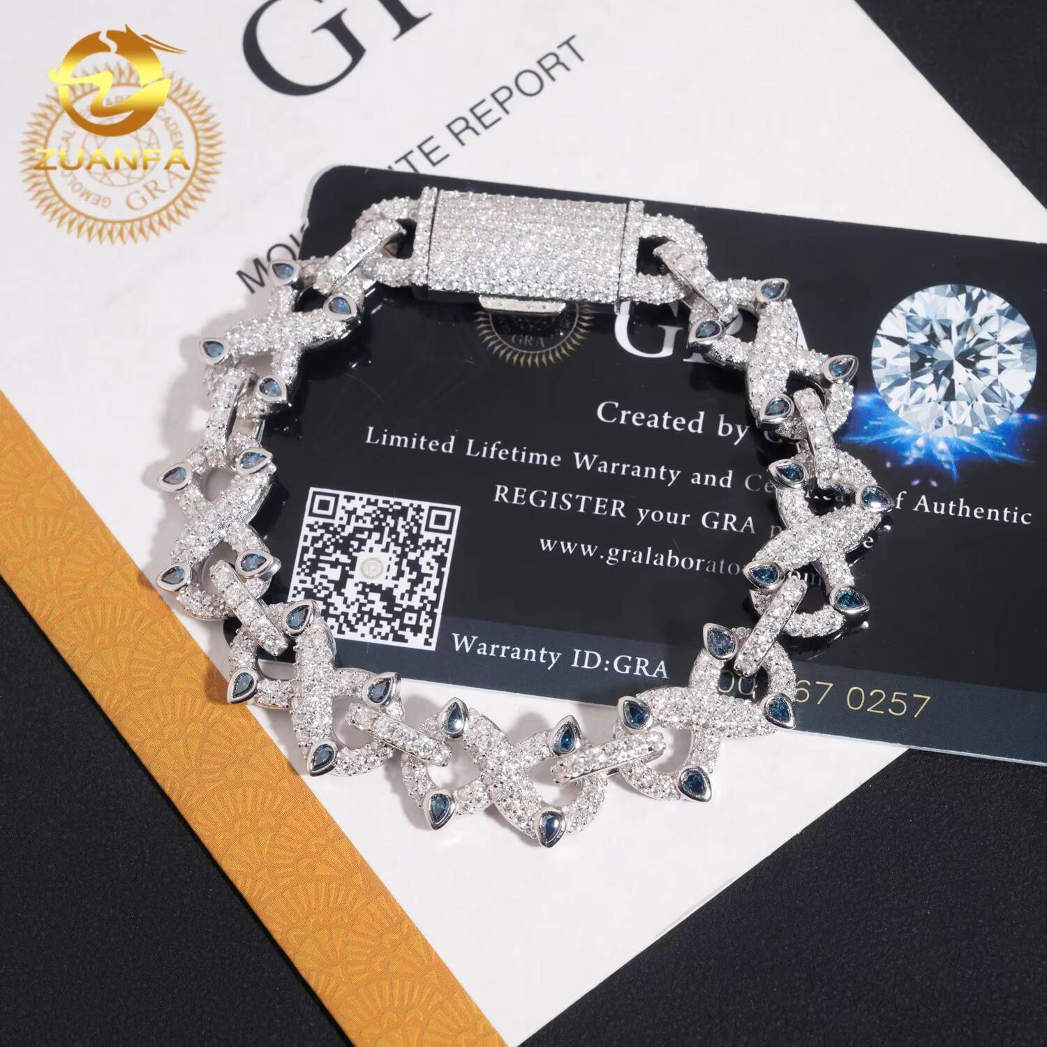 Special Bezel Pear Cut Decor Hip Hop Jewelry Color Moissanite Cuban Bracelet 925 Silver Rapper Jewelry Moissanite Bracelet