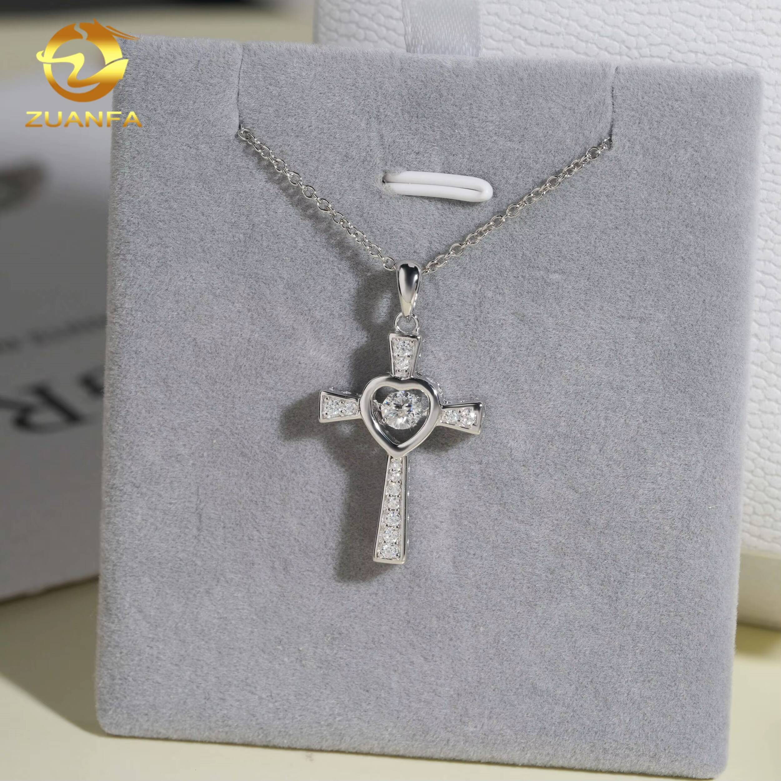Iced Out Jewelry 925 Sterling Silver Fashion Women Moissanite Cross Pendant Necklace Diamond Hip Hop Necklace Best Gift