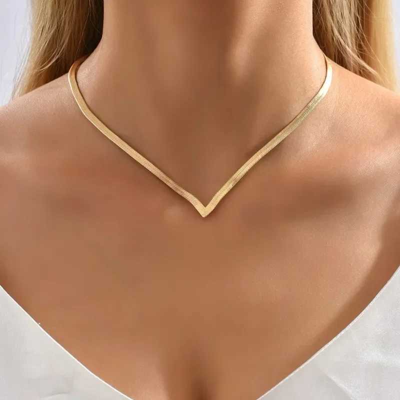 Fashion Flat Snake Chain choker Herringbone Necklace for Women Jewelry Charm Party Neck Necklace Party Gift CollaresC250407