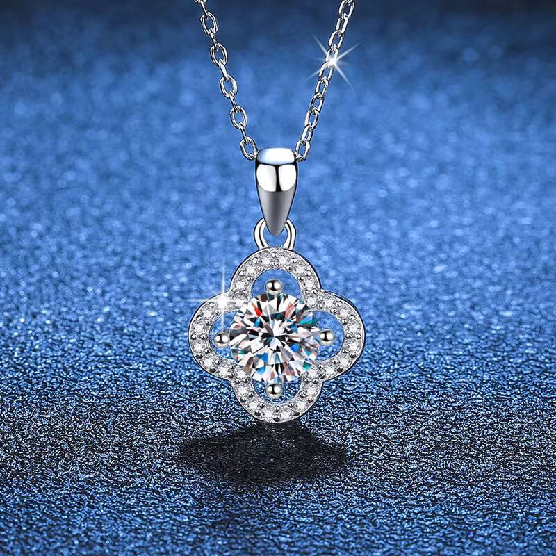 S925 Sterling Silver Necklace Women Moissan Diamond Pendant Classic Fourleaf Clover Collarbone Chain Factory Wholesale