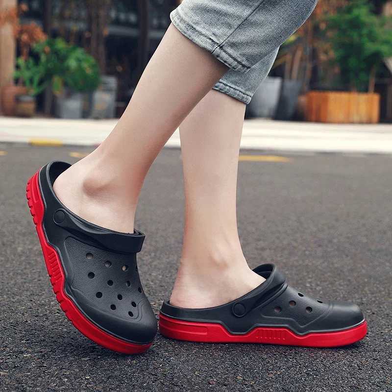 New mens sandals summer slippers Fi perforated shoes Crok rubber shoes breathable garden shoes classic beach flat shoesXJ250401
