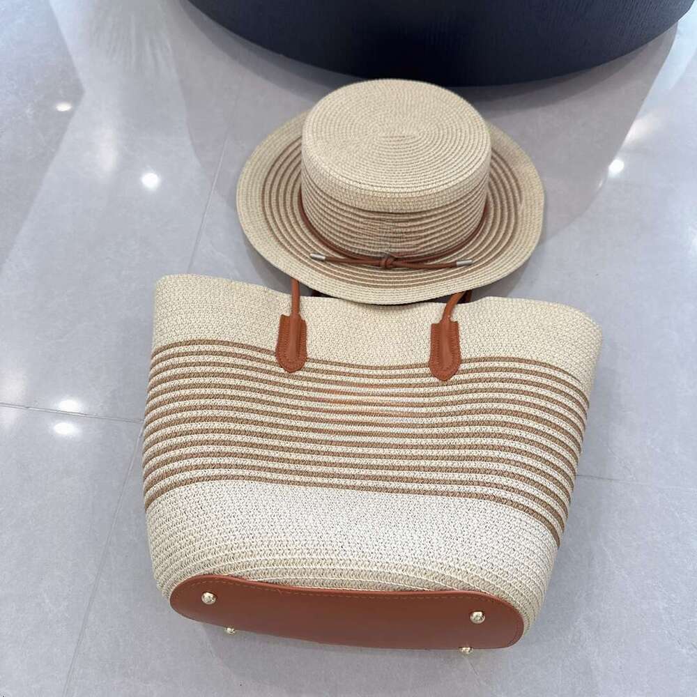 Large capacity grass woven bag, grass hat two-piece set, outdoor travel tote bag, trendy sun shading big hat brim, versatile and trendy