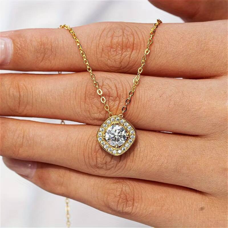 Womens Trendy Fine Moissanite Pendant Necklace 925 Sterling Silver for Factory Wholesale Weddings