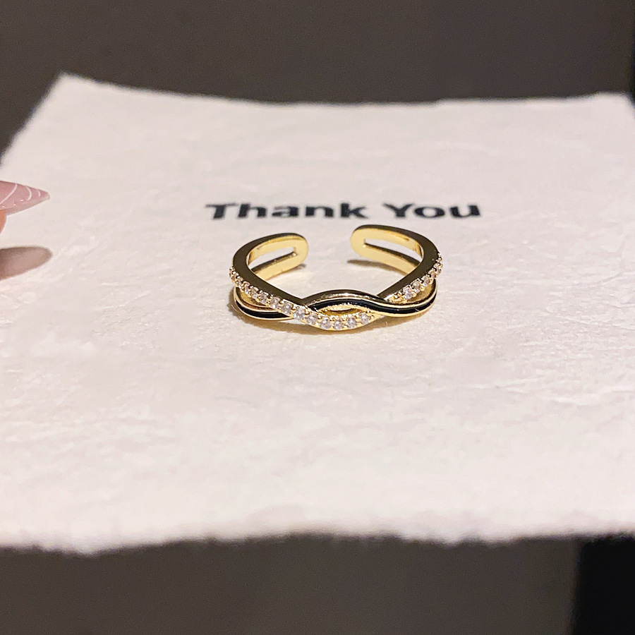 Gold Toned Twisted Ring With Rhinestone And Black Enamel Detail Open Cuff Delicate Daily Elegant Jewelry Gift For Her High Quality Stylish Accessory