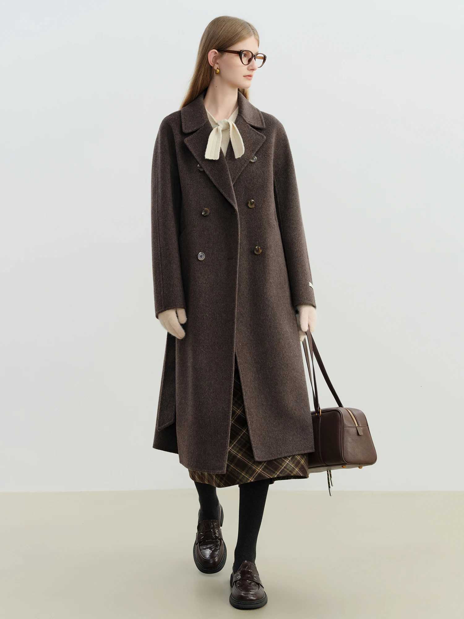 ZIQIAO Stylish Womens Petite Wool Overcoat with Suit Lapel 2025 Winter New Arrival 100 Wool Coats Suit Collar Long Winter CoatT251101