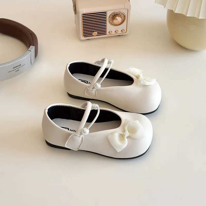 Fashion Girls Shoes Spring New Kids Leather Shoe Soft Soled Girls Casual Shoes Anti Slip Child Shoe Simple Girl Leather ShoesT251101