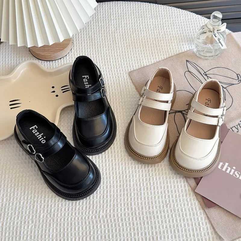 Girls Casual Shoes for Party Wedding Shoes Back To School Mary Janes with Heart Buckle Classic Soft Fashion Princess Sweet ChicT251101