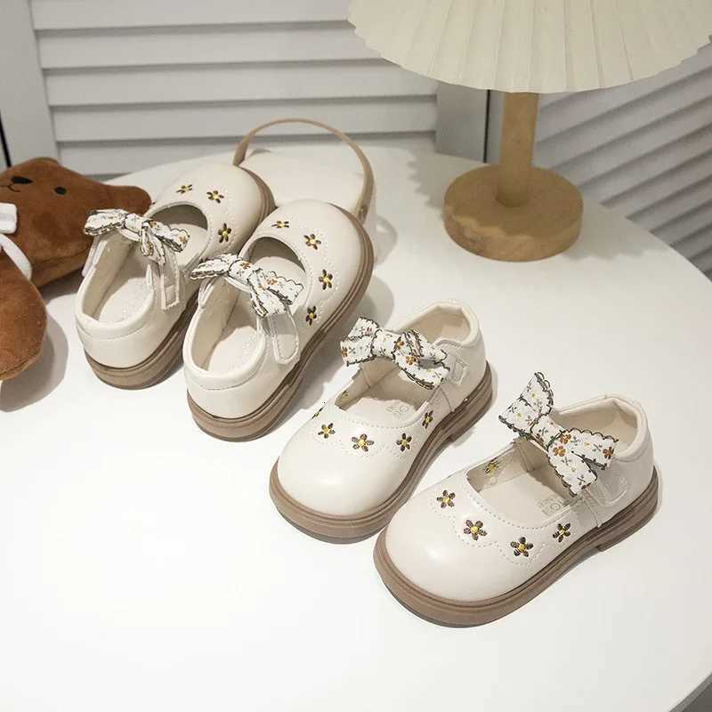 2025 New Fashion Girls Leather Shoes Sweet Flower Kids Flats Round Toes Cute Bow Girls Princess Shoes Nonslip Soft Sole InsT251101