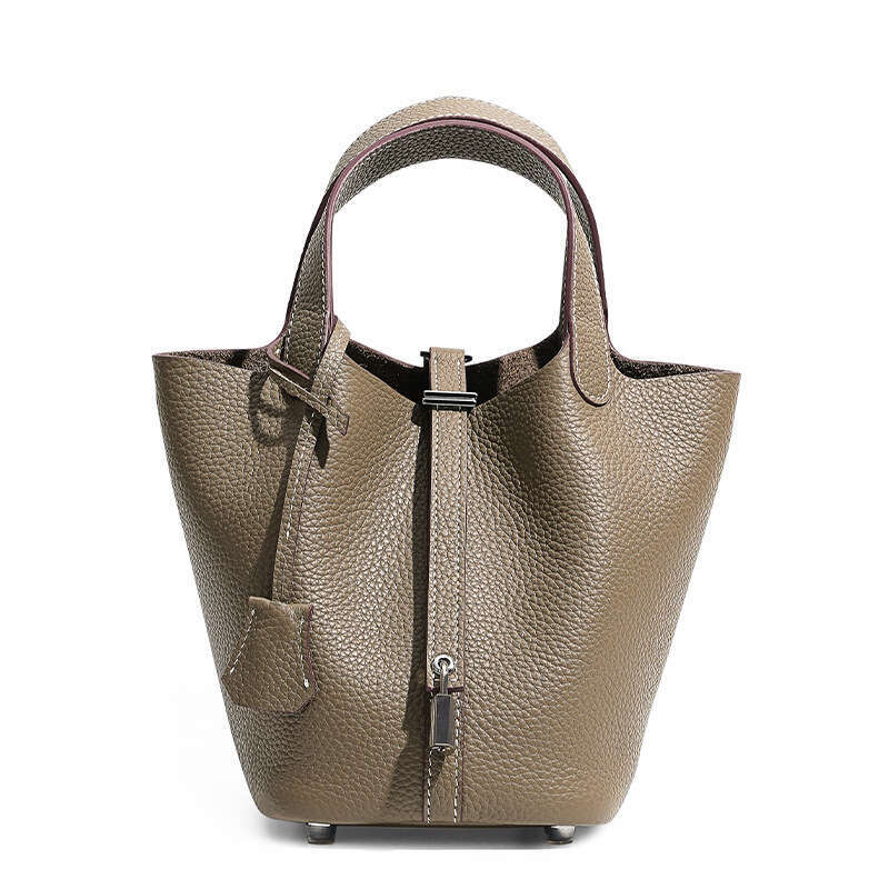 Basket bag for women, version, exquisite bucket bag, niche, large capacity, women's high-end handbag, 2025 temperament, versatile, new trendy clo