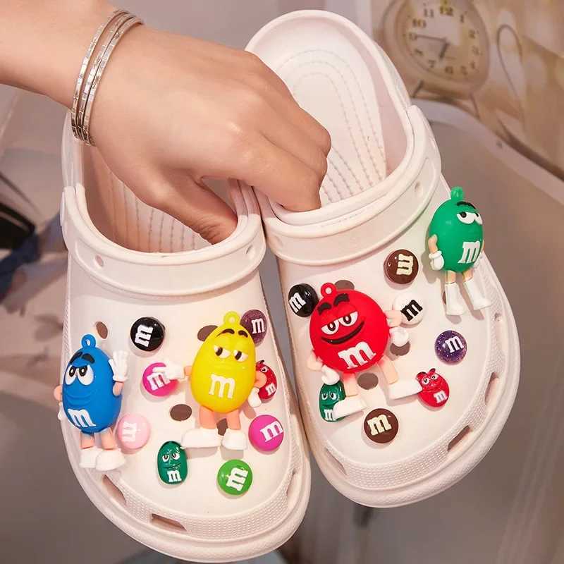 Intering M Beans Hole Shoes Charm Decoration Cute Colorful Candy Bean Shoe Buckle DIY 3D Hole Shoe AccessoriesXJ250401