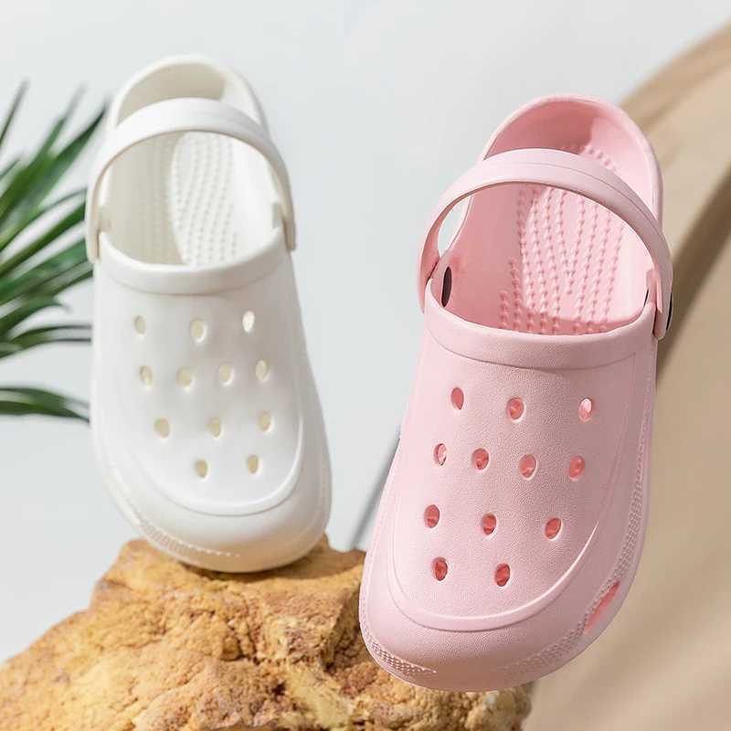 Summer womens sandals casual EVA lightweight outdoor womens shoes anti slip thick soled beach shoes casual garden shoesXJ250401