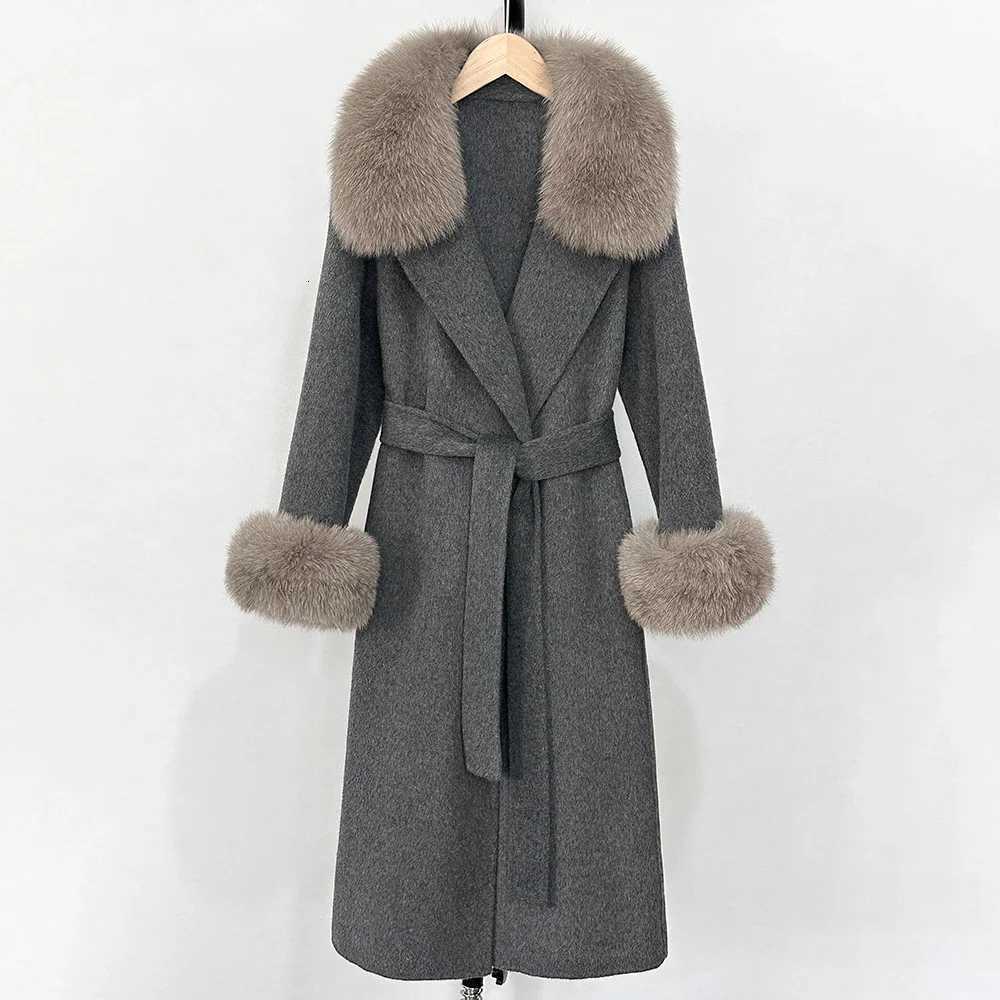 Real Fox Fur Collar Elegant Woolen Coat Female 2025 New Winter Wool Blend Coat Fashion Warm Doublesided Cashmere Wool JacketT251101