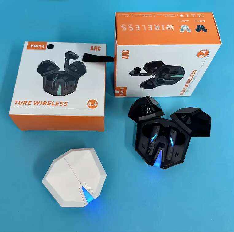 Cool Breath Light True Wireless Earbuds New Flying Wing In-Ear Headsets for Sports Low MOQ Black and White YW14