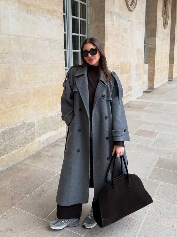 Street Womens Burgundy Woolen Overcoat With Belt Vintage Lapel Double Breasted Long Coats 2025 Autumn Winter Lady Chic OutwearT251101