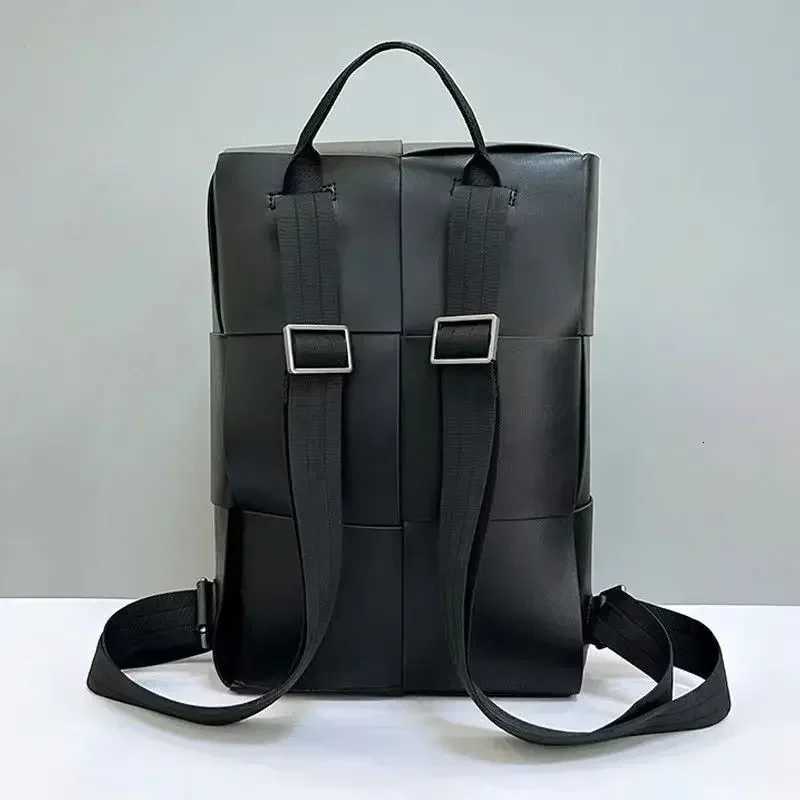 Genuine Leather Men Woven Backpacks Real Natural Leather Student Backpack Boy Luxury Weave Cputer Laptop Bag Y251101