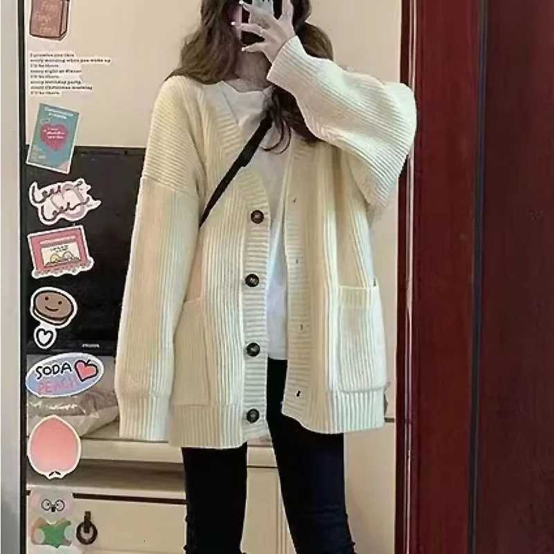 Autumn Winter Women Cardigan Sweater Coats Fashion Female Long Sleeve Vneck Loose Knitted Jackets Casual Sweater CardigansT251101