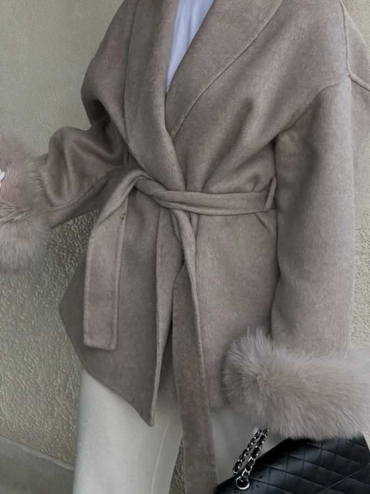 Elegant Lace Up Woolen Coat Women Furry Lapel Fur Patchwork Belt Loose Short Jacket Female Lady 2025 Autumn Winter New CardigansT251101