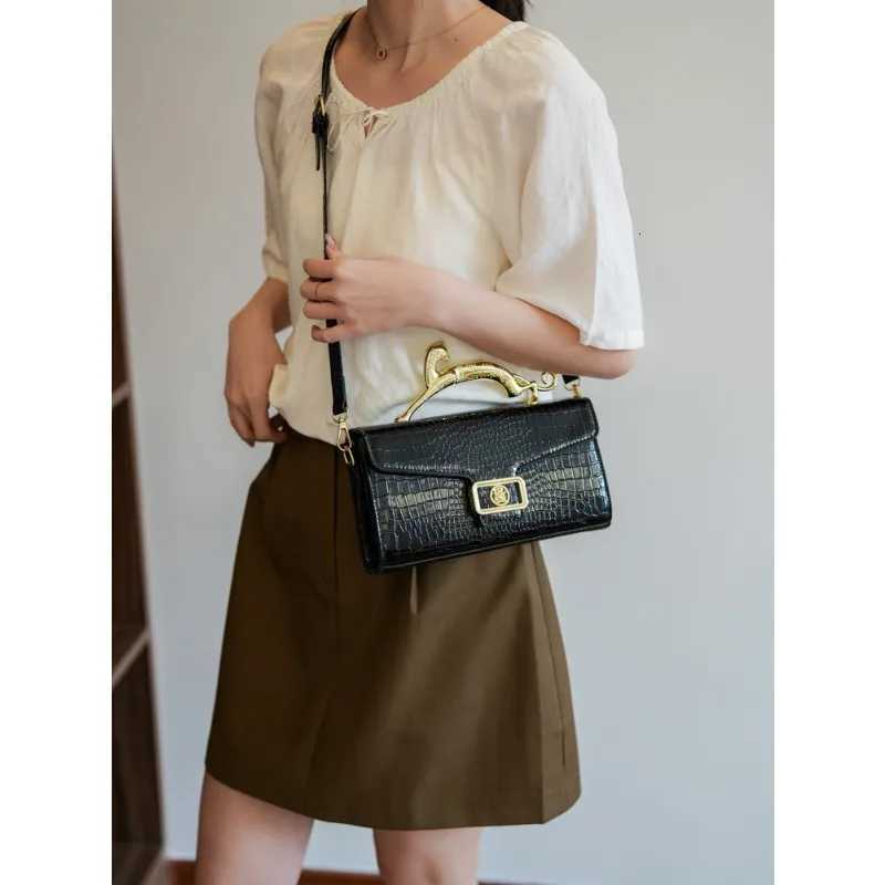 Female Bags Shoulder Crossbody Bag for Women Popular Handbags Lady Shell Bag Fashion Lock Catch Handbag PU Purse Shoulder BagW251101