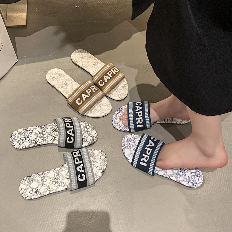 Designer slippers free shipping 2025 new women's fashionable casual embroidered letter beach sandals daily wear outdoor
