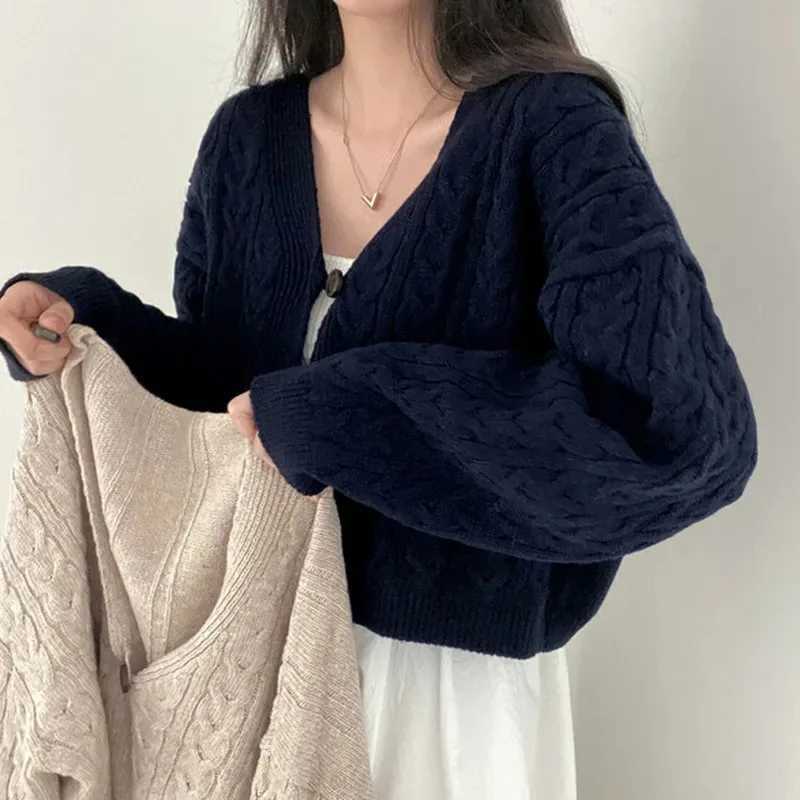 Retro Vneck Twist Design Longsleeved Short Knitted Cardigan Elegant Solid Sweater Jacket AutumnWinter New Womens ClothingT251101