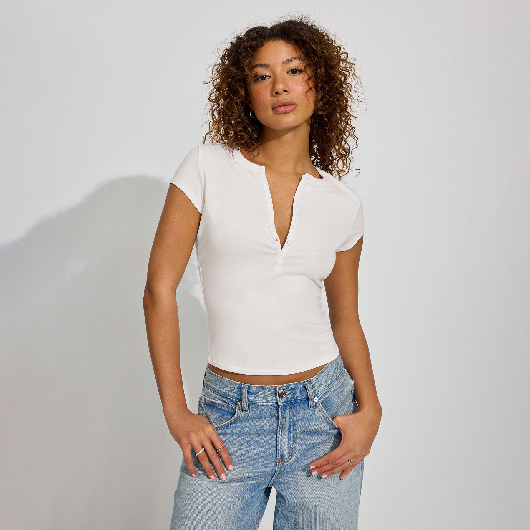 2025 Spring/Summer Y2K sexy solid color deep V-neck slim fit button fashion high-end T-shirt for women