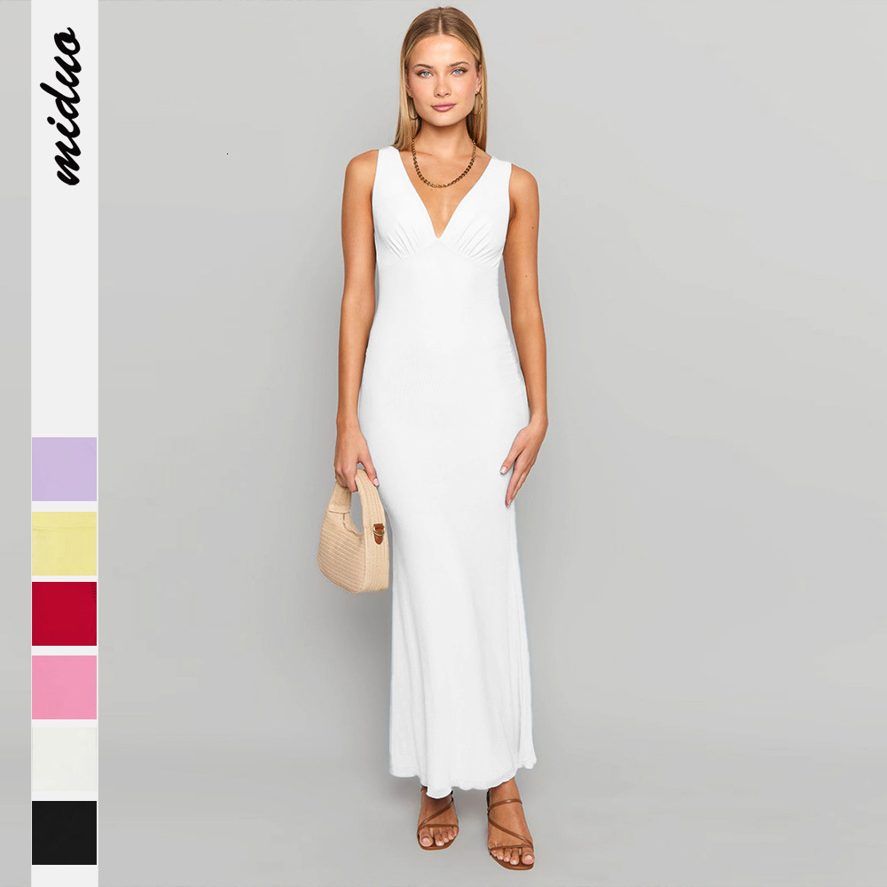 Summer new fashionable V-neck sleeveless and fashion, slim fit fish tail long dress with wrapped buttocks
