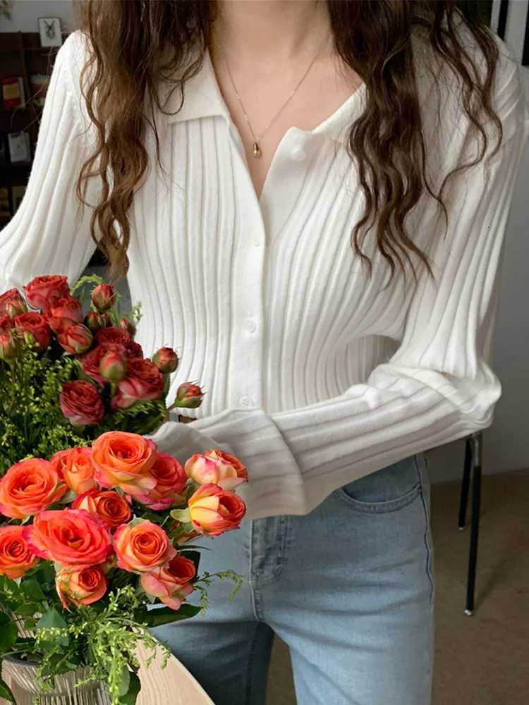 New Fashion Turn Down Collar Cardigan Knitted Sweaters Women Casual Slim Long Sleeve Womens Sweater Elegant Winter ClothesT251101