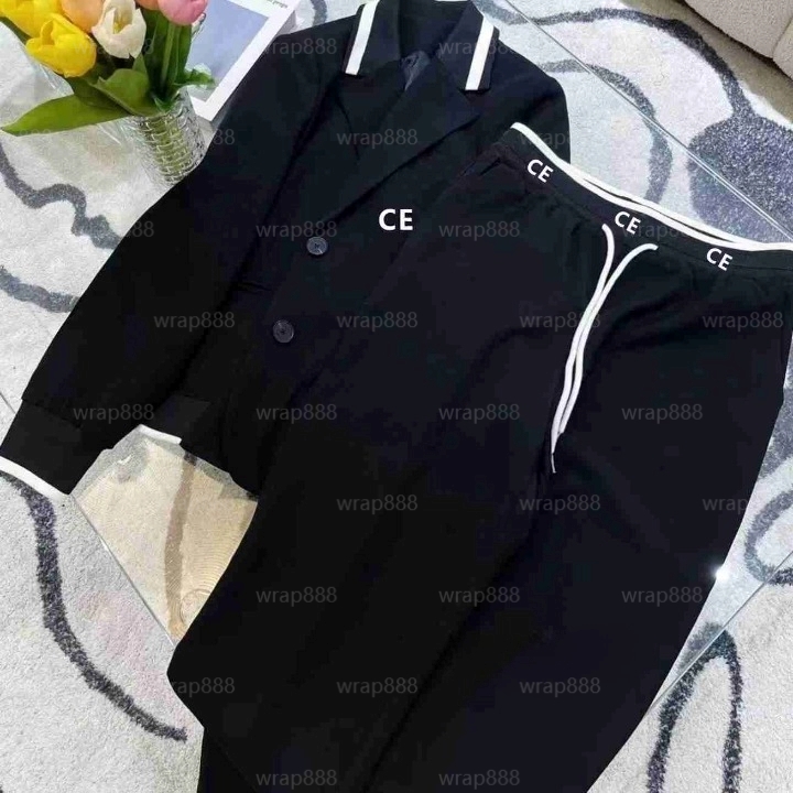 Women's Sportswear Hoodies Sweatpants Long Sleeve Pullover 2 piece set women designer Ladies casual suits new style fashion lapel jogger sportswear ladies tops