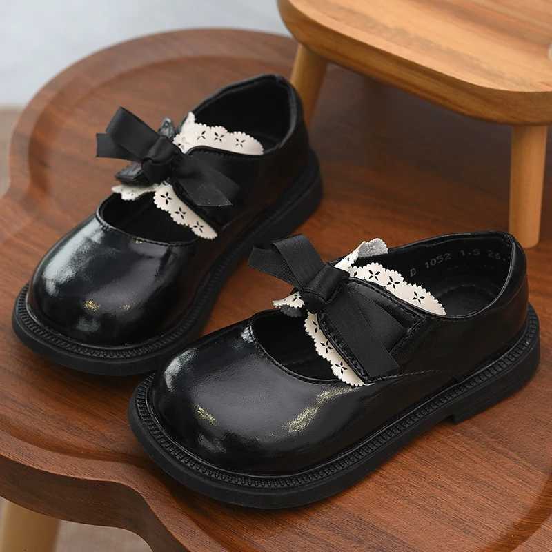 Girls Princess Shoes Girls Small Leather Shoes 2025 Spring New Childrens Shoes Genuine Leather Soft Sole Shoes Black Style ShoesT251101