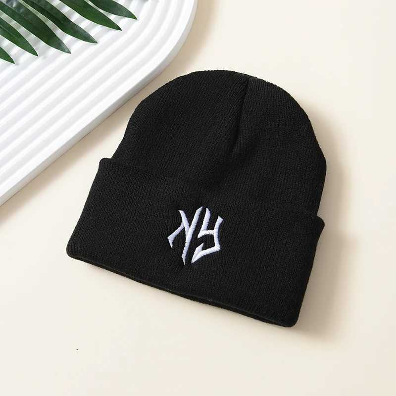 Winter Hats Unisex Beanies Knitted Caps For Men Autumn Cycling Bonnet Outdoor Ski Warm Cap Male Female Fashion New York Cold HatXJ251101