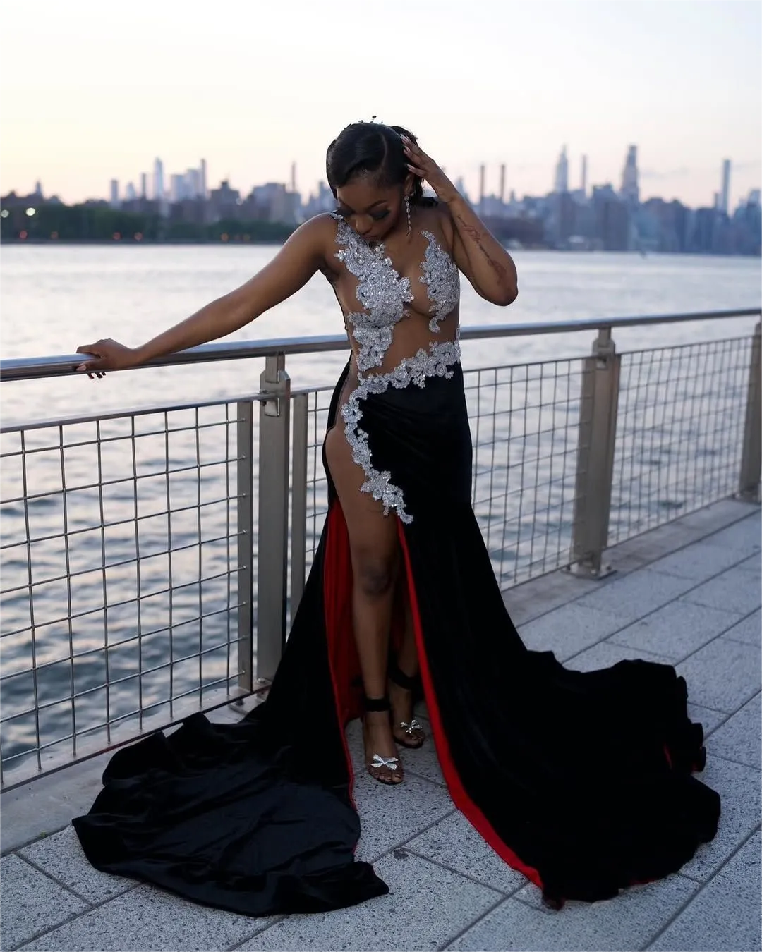 Black Mermaid Prom Dresses 2025 Lace Sheer Neck Velvet High Split Evening Formal Party Second Birthday Engagement Gowns Plus Size Dress For Special