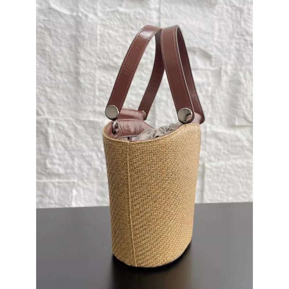 Women's Bags Elegant Ladies Summer New Casual Totes Handmade Straw Women Holiday Beach Bucket Patchwork Large Capacity Shoulder Bag