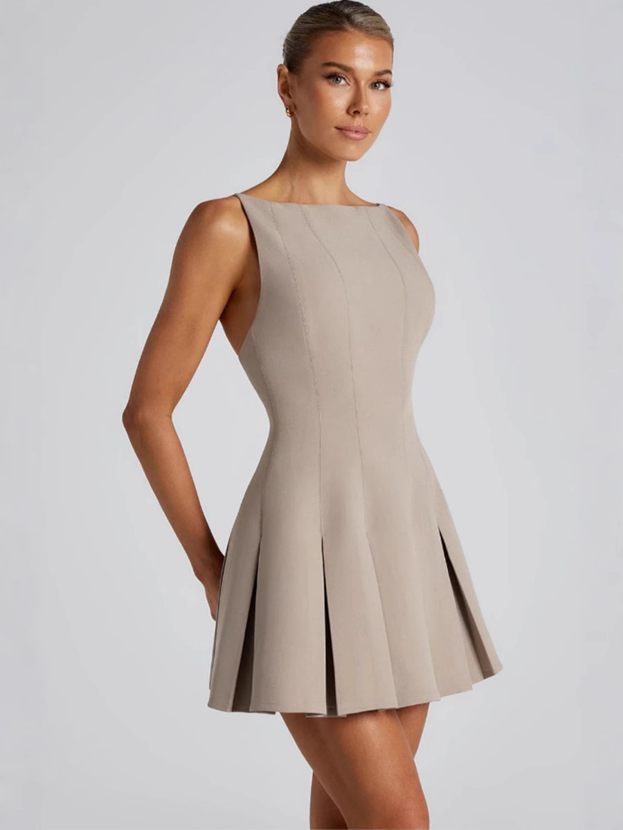 G2290 Master quality solid color sleeveless generous pullover dress 2025 spring new personality wide hem pleated waist short skirt