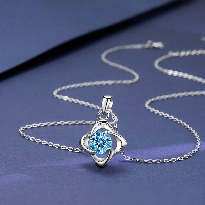 Eternal Classic S925 Sterling Silver Light Luxury Four Leaf Clover Moissan Diamond Necklace Women Factory Wholesale